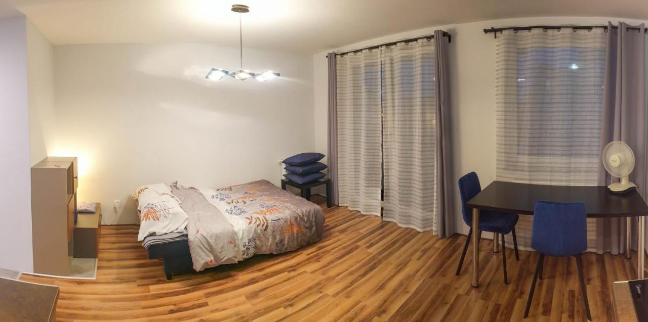 Mini Apartament Krakow Pn / Cracow North Z Parkingiem Eksteriør billede
